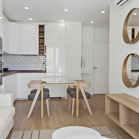 Timeless Sea Iii Apartment